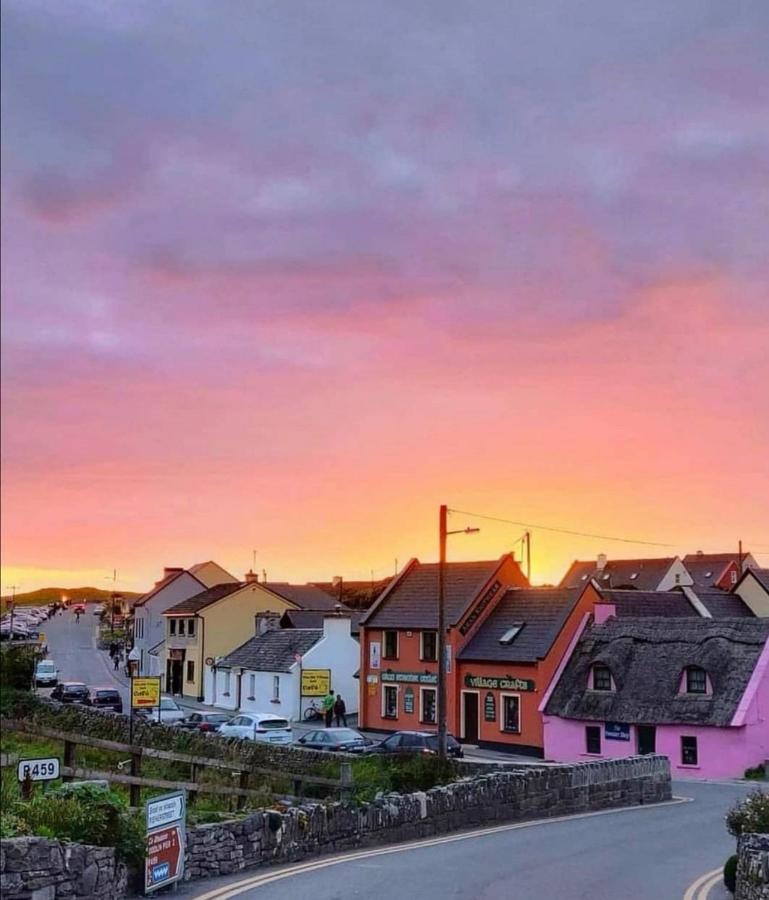 Wild Meadow Huts Villa Doolin Exterior photo