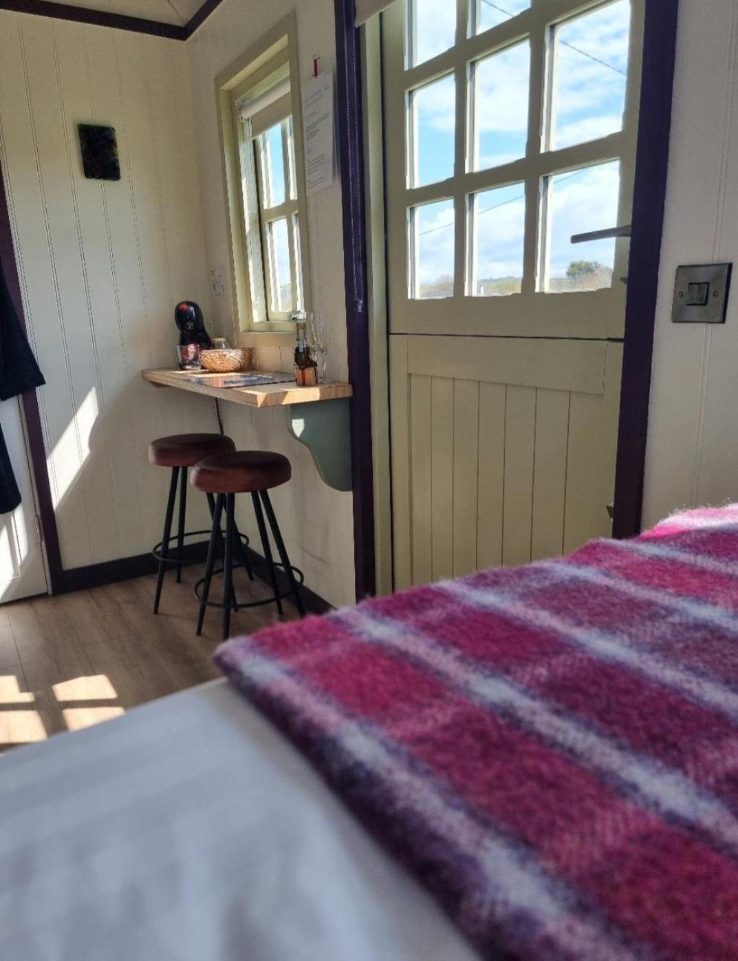 Wild Meadow Huts Villa Doolin Exterior photo