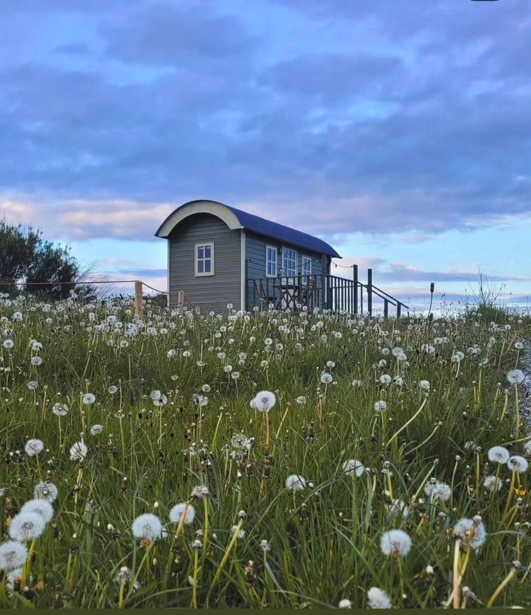 Wild Meadow Huts Villa Doolin Exterior photo