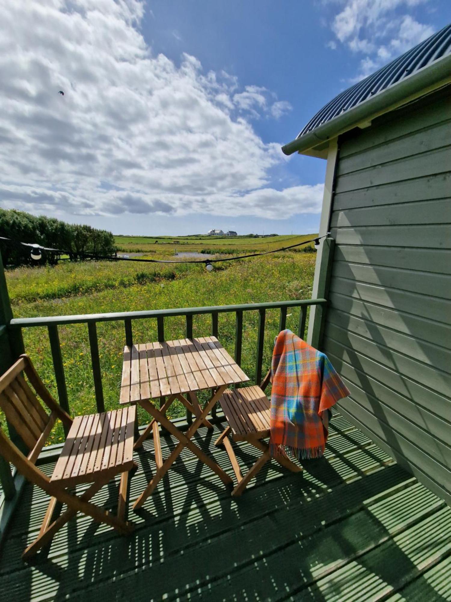 Wild Meadow Huts Villa Doolin Exterior photo