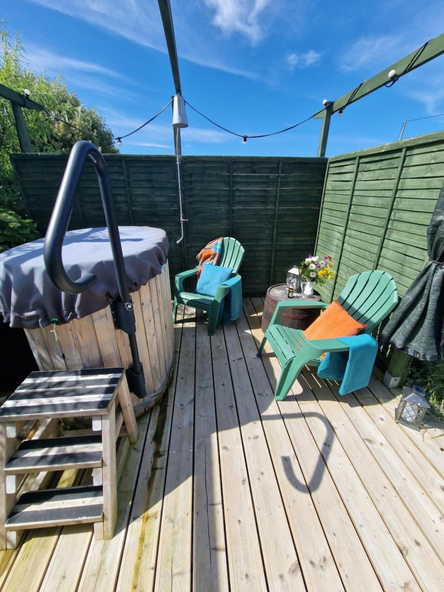 Wild Meadow Huts Villa Doolin Exterior photo